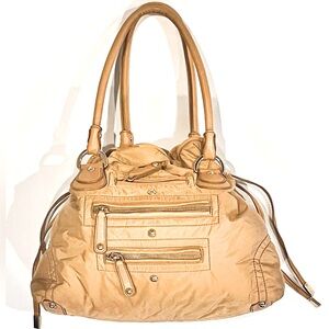 Tod's Beige Nylon Pashmy Hobo Bag - Utility & Boho-Chic Shoulder Tote